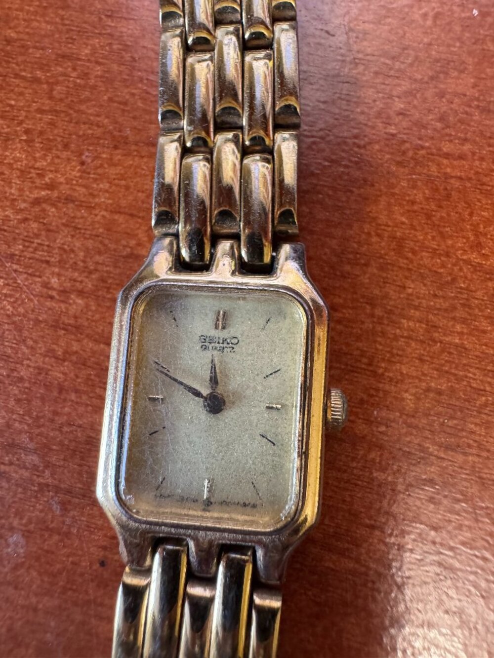 Seiko Vintage model 1N00-5A10 watch